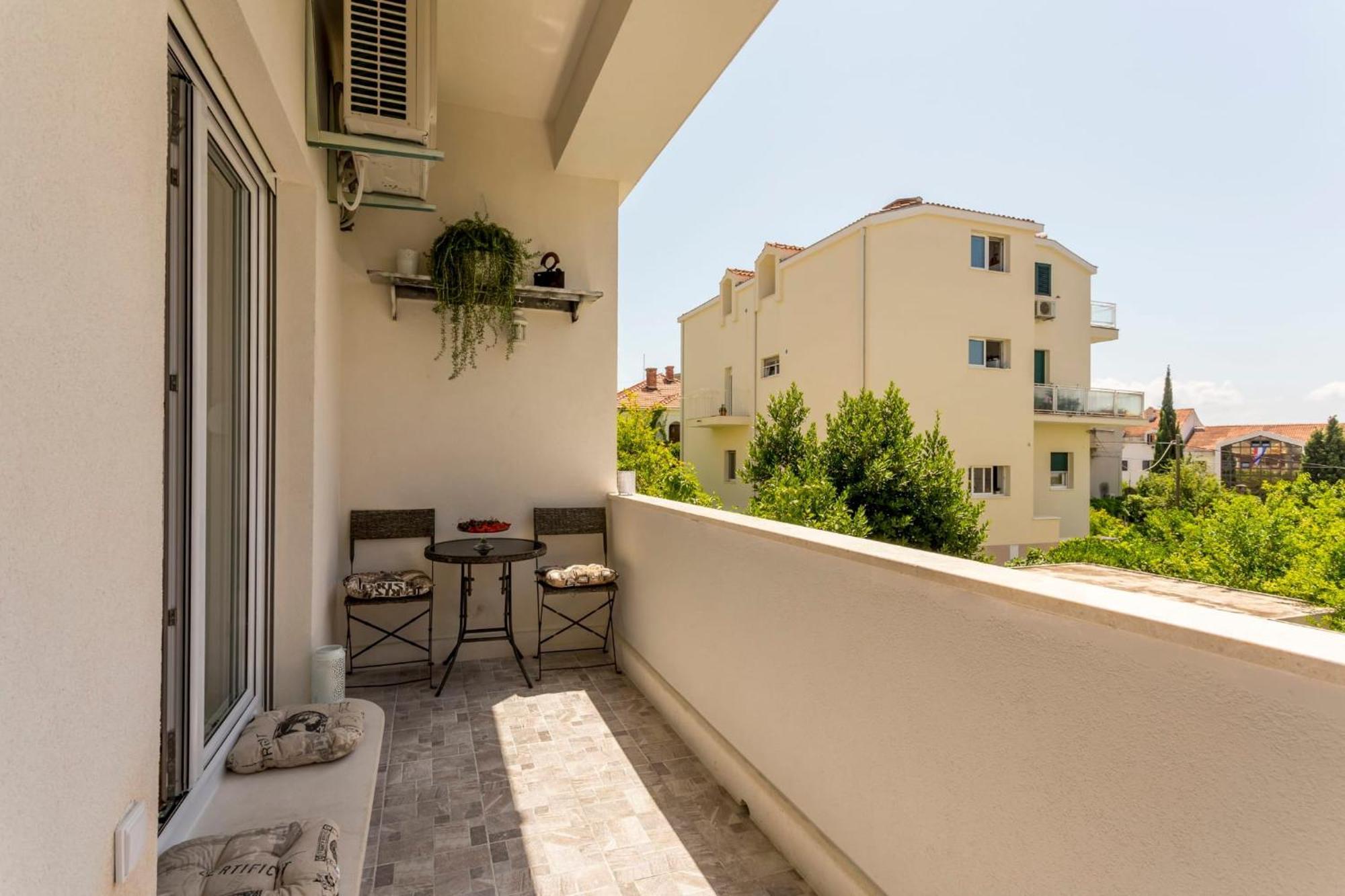 Firule Apartment-two Bedroom Urban Chic-prime Location-walk To Beach-free Parking Apartman *