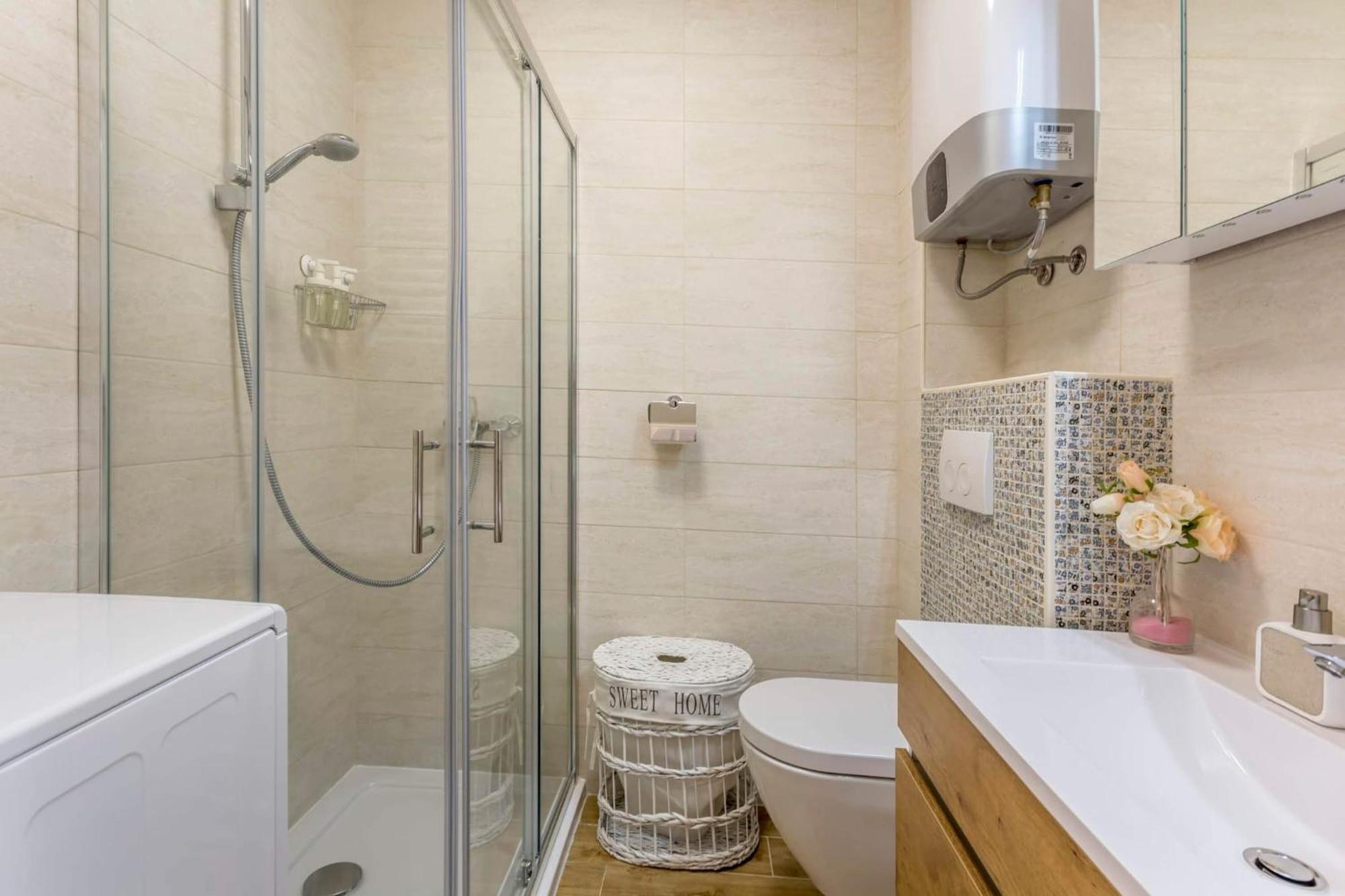 Firule Apartment-two Bedroom Urban Chic-prime Location-walk To Beach-free Parking Apartman
