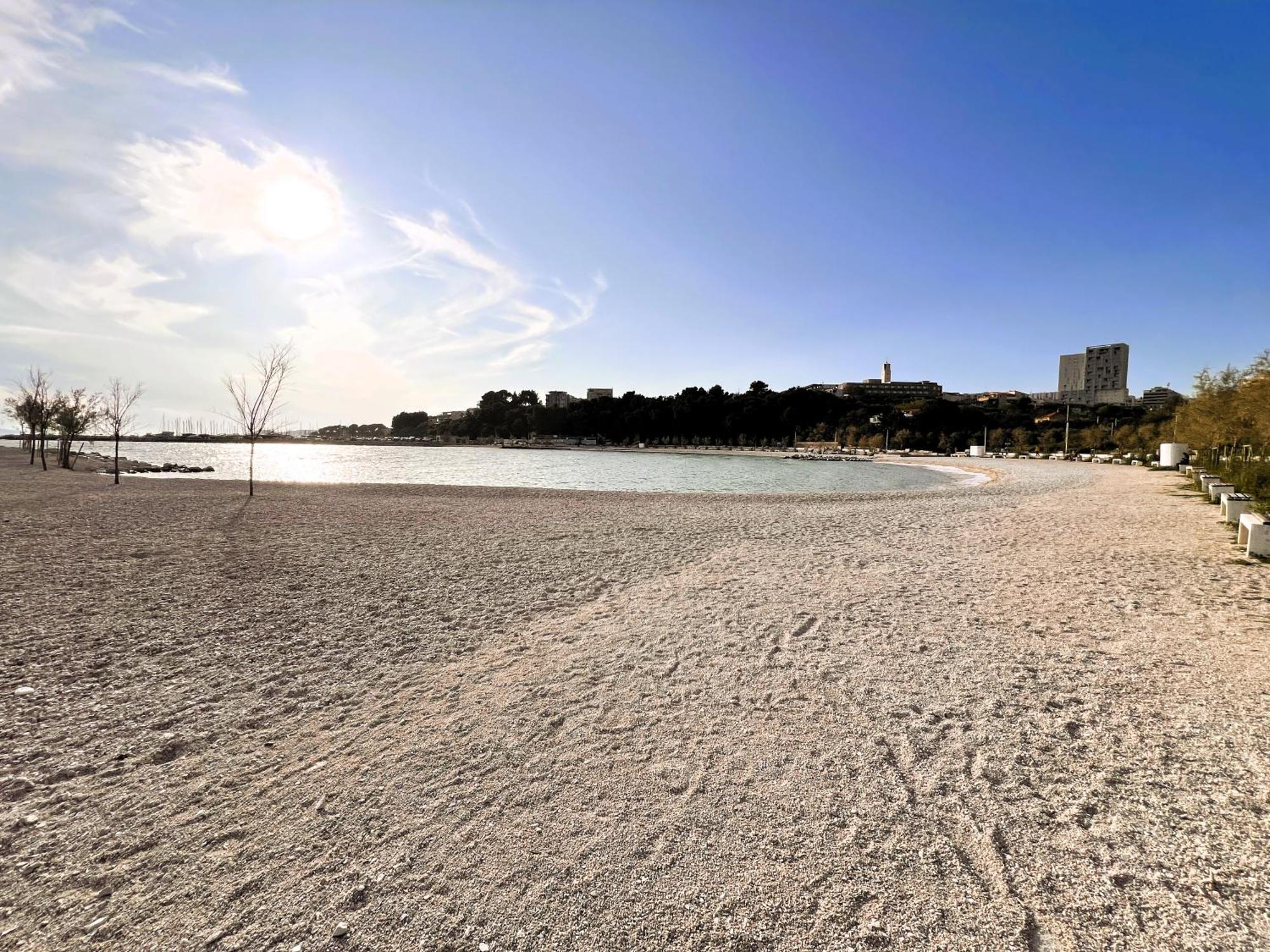 Firule Apartment-two Bedroom Urban Chic-prime Location-walk To Beach-free Parking Apartment Split